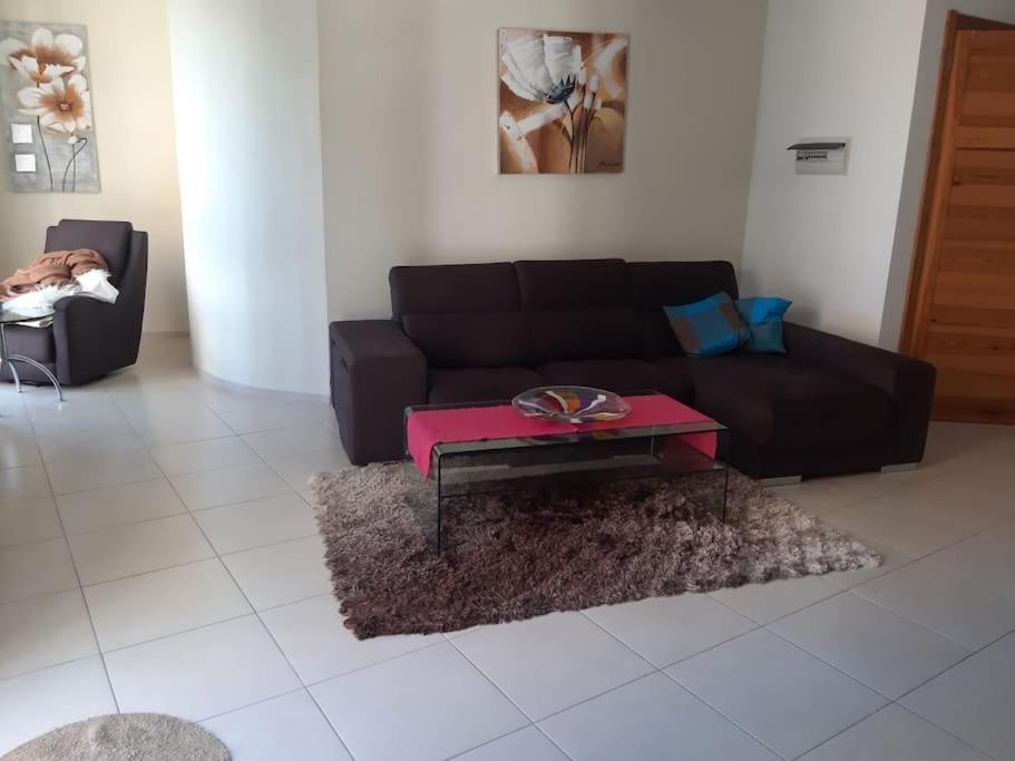 Lovely Two Bedroom Apartment St. Paul's Bay Bagian luar foto